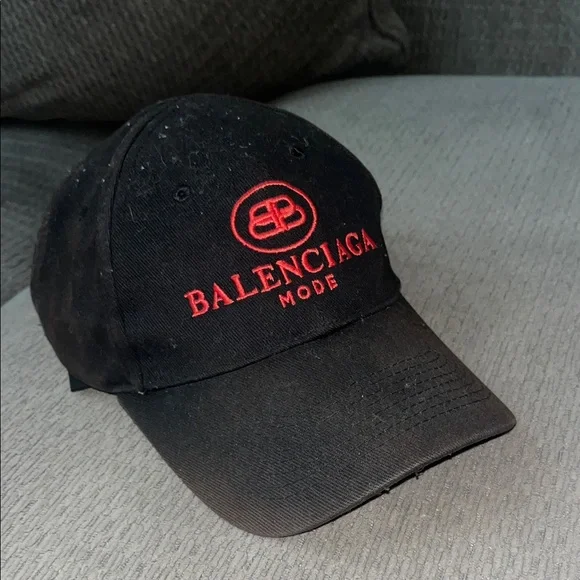 Balenciaga Black Cap with Red Logo Embroidery - Picture 8 of 8